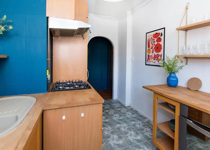 Old Town Breeze Апартаменты